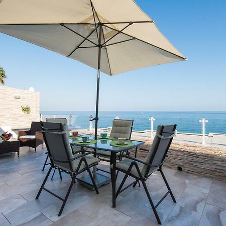 Seashore Bungalow Stunning 토레몰리노스 외부 사진